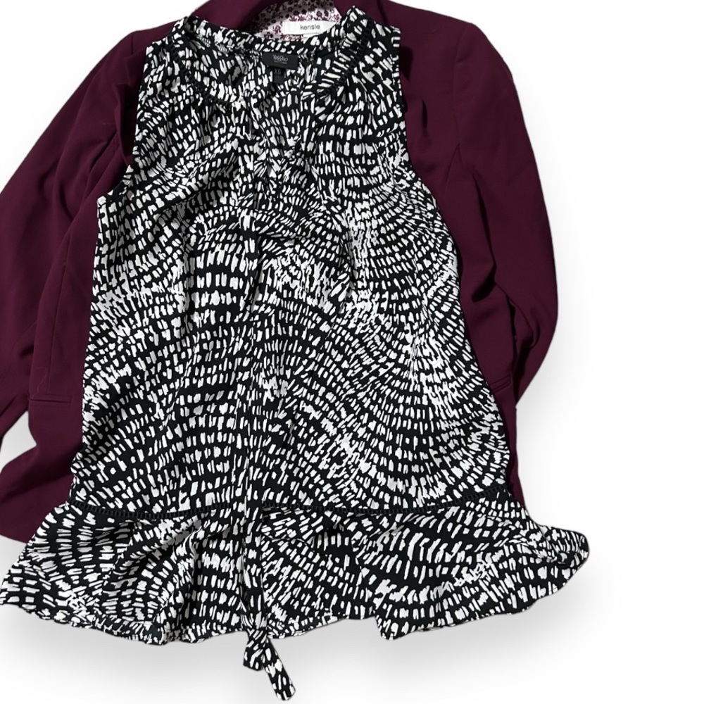 Mossimo Black and White Peplum Top